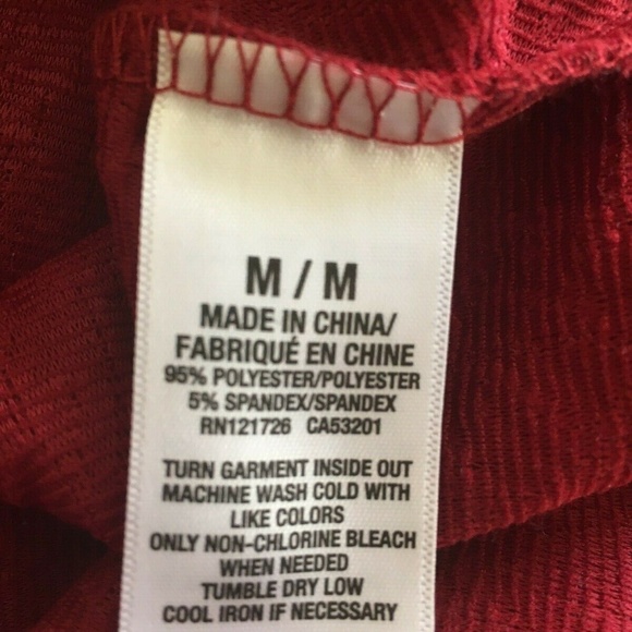 Textured JUNIORS RED MAROON DRESS. Size Medium - Picture 3 of 7